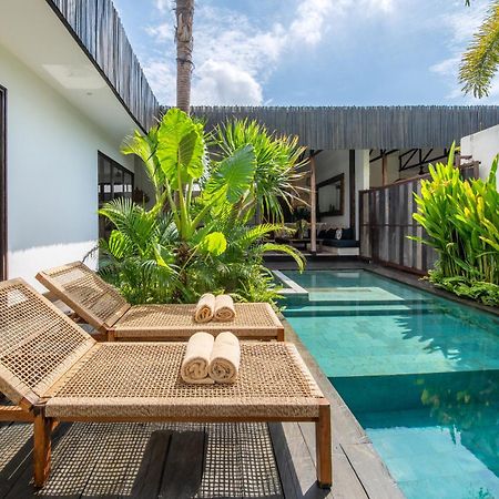 Villa Yogi Surf 3 Canggu Kültér fotó