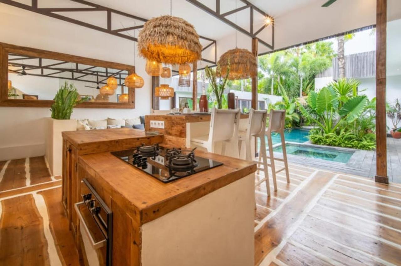 Villa Yogi Surf 3 Canggu Kültér fotó